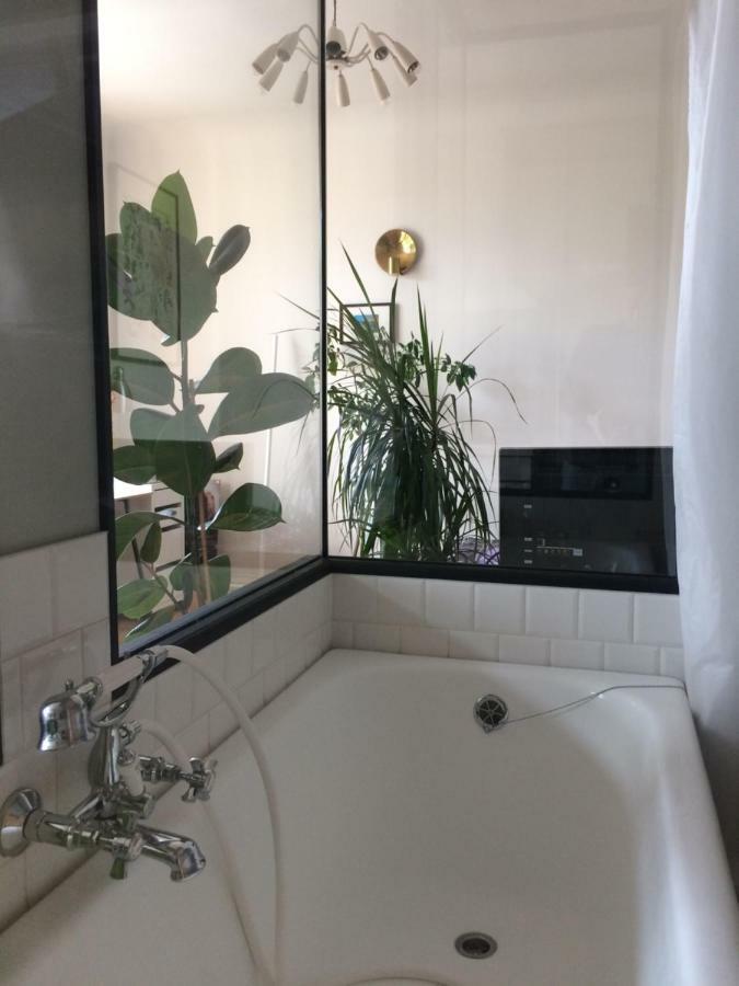 Sunrise Apartment In The Quiet Centre ريغا المظهر الخارجي الصورة