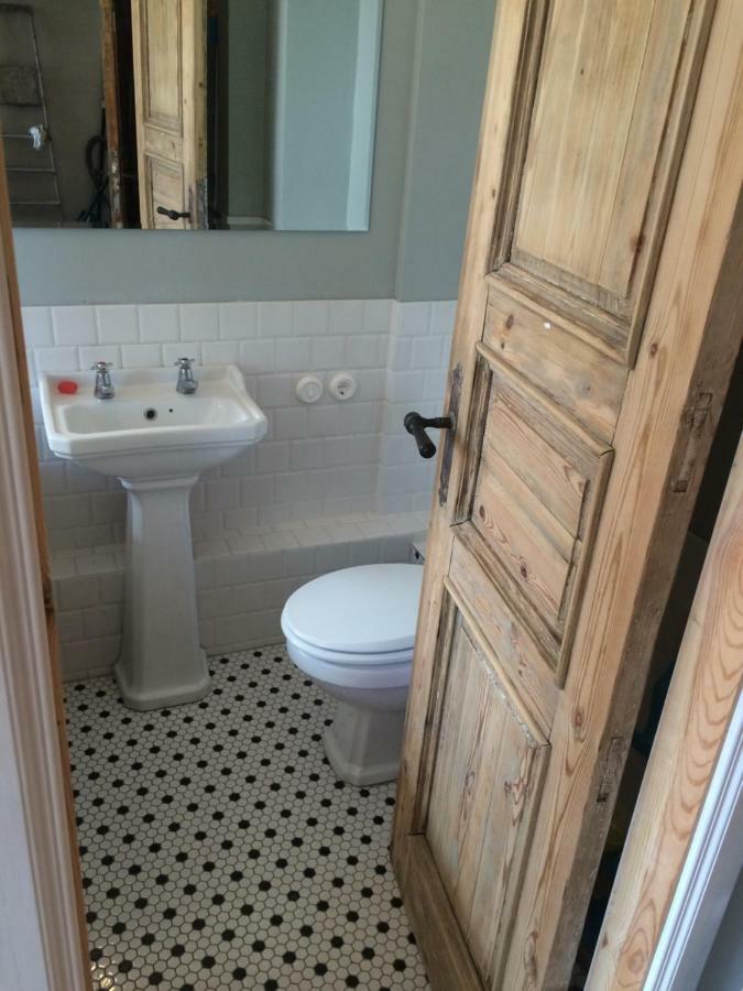Sunrise Apartment In The Quiet Centre ريغا المظهر الخارجي الصورة